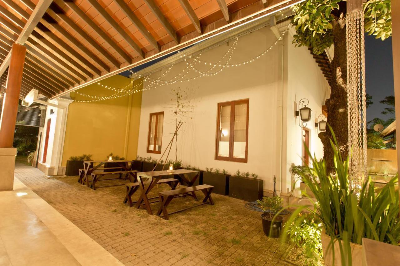 Swanee Grand Hotel Negombo Exterior photo